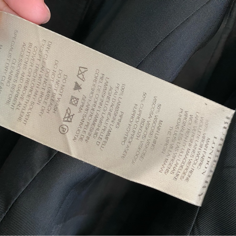 Authentic Burberry Fall/Winter Coat - Picture 3 of 7